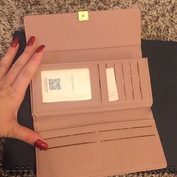 Wallet - Picture 3 of 4